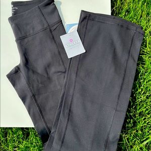 Athleta Revelation yoga pants.